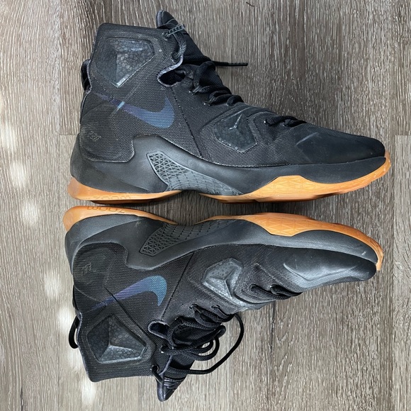 Nike - Picture 5 of 6